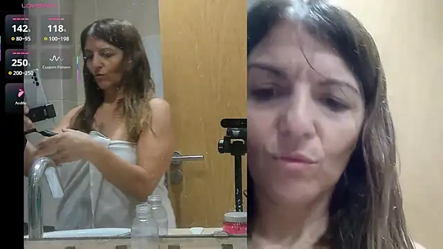 Carolain3 9 online show from 11/21/25, 03:44