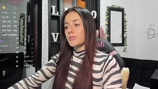 Snapshot of NoahWilliams_ chatting on 12/02/24, 07:16 NoahWilliams online show from 12/02/24, 07:16