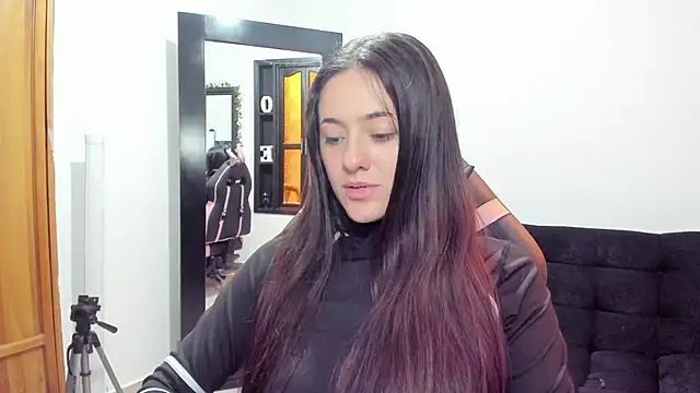 Snapshot of NoahWilliams_ chatting on 03/05/25, 05:39 NoahWilliams online show from 03/05/25, 05:39