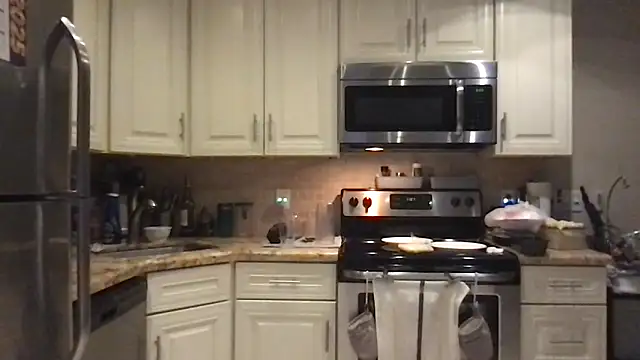 BigGuyMuscle online show from 03/17/25, 04:29