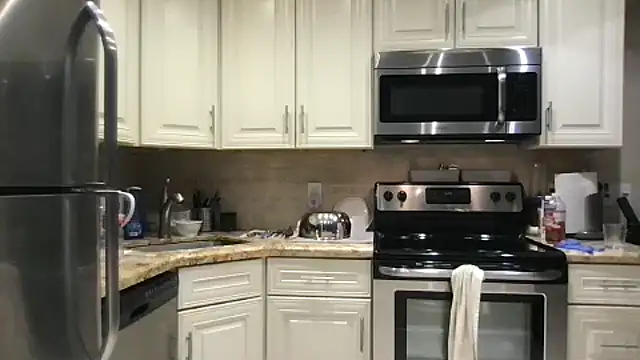 BigGuyMuscle online show from 12/03/25, 10:30