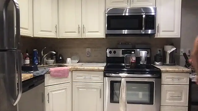 BigGuyMuscle online show from 12/16/25, 10:04