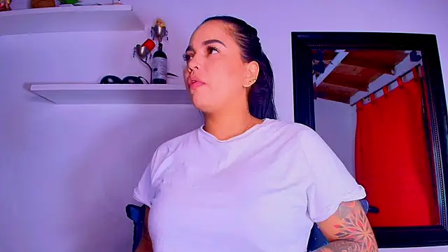 alexaa walker online show from 02/19/25, 12:00