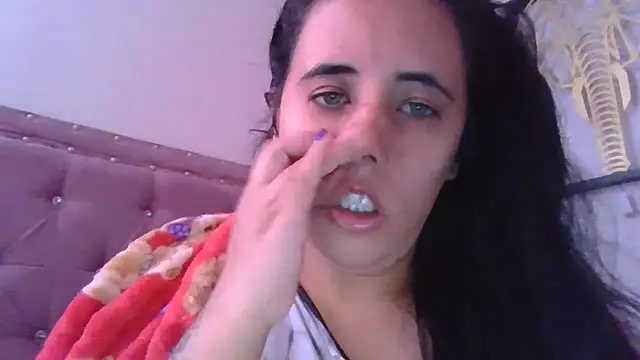 annarose19 online show from 09/15/25, 09:26