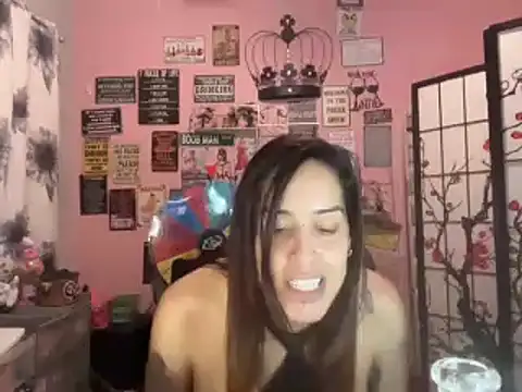 latinacubana online show from 12/22/24, 09:00