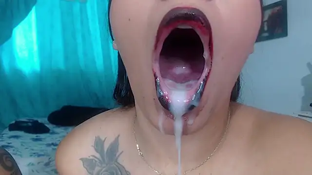 Sharlottee online show from 02/08/25, 03:42