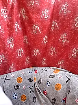 Zuli Kiska online show from 10/04/25, 08:18