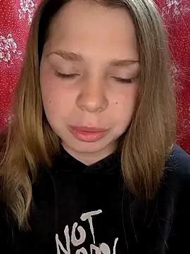 Zuli Kiska online show from 04/07/26, 07:25