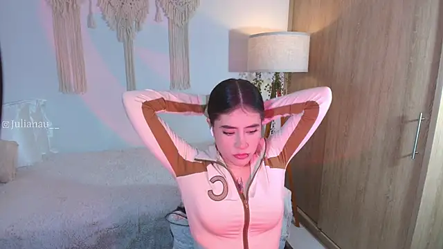 iriswest  online show from 11/14/25, 12:31