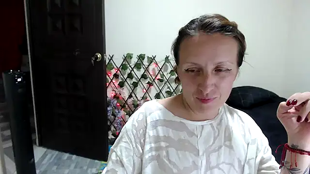 Snapshot of kittykalor09 chatting on 07/03/26, 01:56 kittykalor09 online show from 07/03/26, 01:56