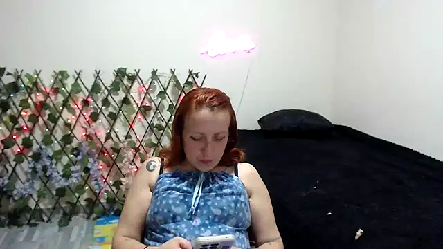 Snapshot of kittykalor09 chatting on 07/17/26, 03:02 kittykalor09 online show from 07/17/26, 03:02