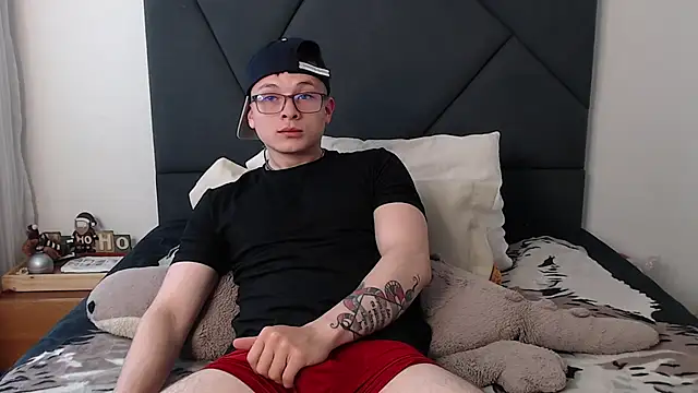 MathewCollin online show from 01/27/25, 05:48