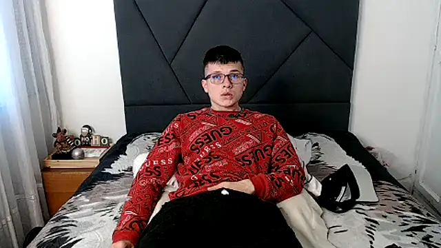 MathewCollin online show from 02/01/25, 01:30