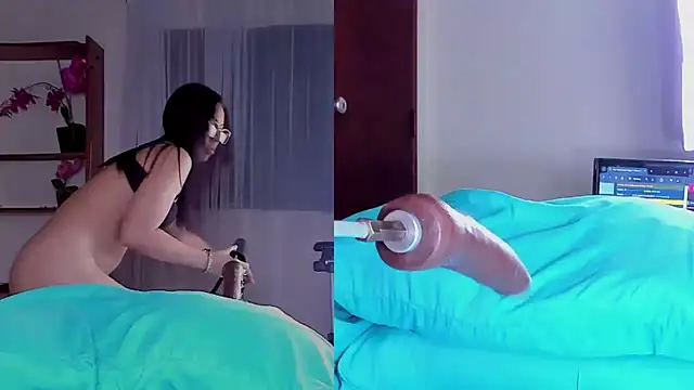 Snapshot of Angeli_Wu_ chatting on 12/04/24, 03:48 Angeli Wu  online show from 12/04/24, 03:48