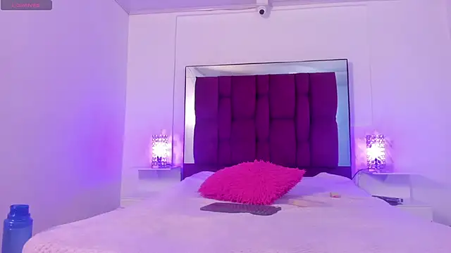 danaythamara1 online show from 03/06/25, 12:43