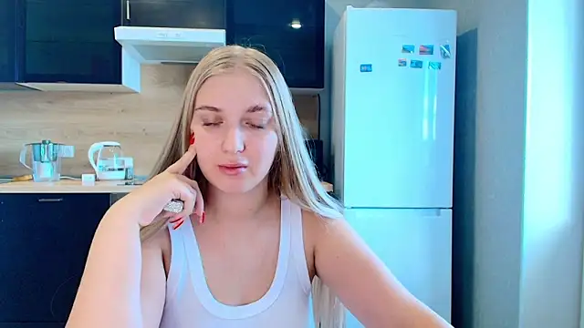 Adr1ana  online show from 09/28/25, 10:20