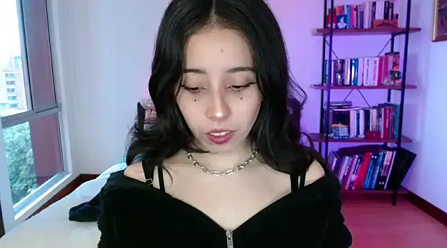 babyluna 8 8 online show from 12/31/24, 10:56