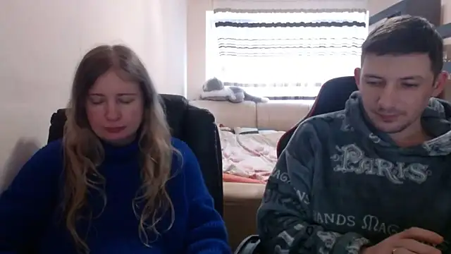 PeterAndJen online show from 03/19/25, 06:14