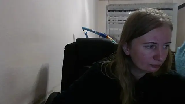 PeterAndJen online show from 09/20/25, 07:15