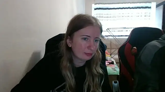 PeterAndJen online show from 10/11/25, 08:24