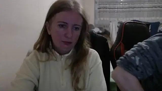 PeterAndJen online show from 11/07/25, 07:47