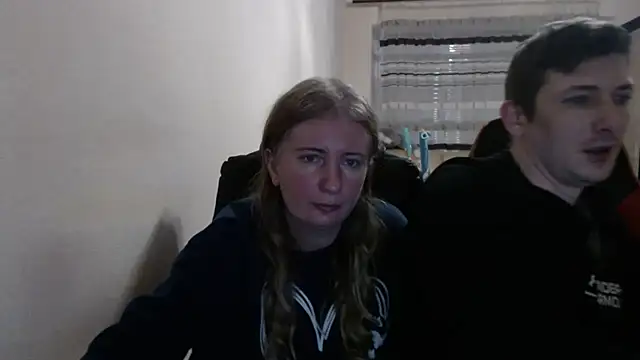 PeterAndJen online show from 12/01/25, 06:46