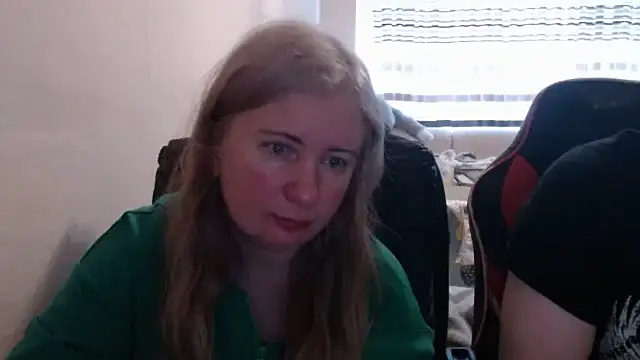 PeterAndJen online show from 04/16/26, 08:04