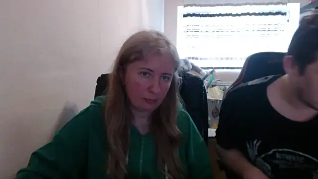 PeterAndJen online show from 04/18/26, 05:17