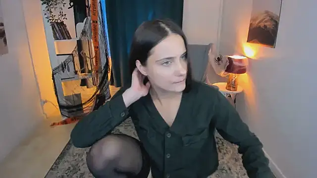 Snapshot of Orfeya chatting on 10/21/25, 04:41 Orfeya online show from 10/21/25, 04:41