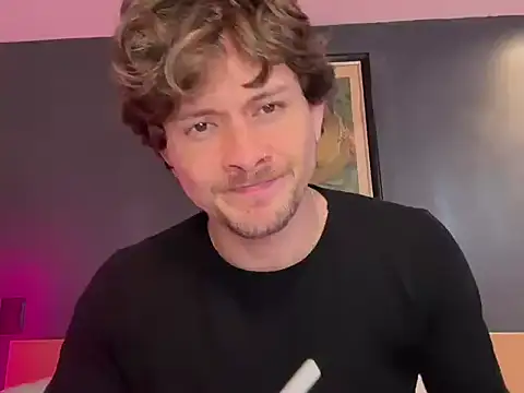 Snapshot of mcklister_kinky_feets chatting on 02/03/26, 06:02 mcklister kinky feets online show from 02/03/26, 06:02