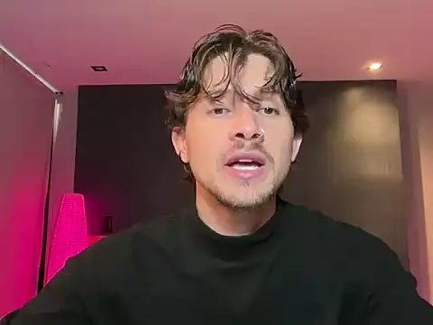 Snapshot of mcklister_kinky_feets chatting on 02/10/26, 06:56 mcklister kinky feets online show from 02/10/26, 06:56