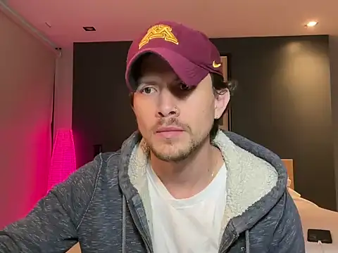 Snapshot of mcklister_kinky_feets chatting on 02/13/26, 01:29 mcklister kinky feets online show from 02/13/26, 01:29