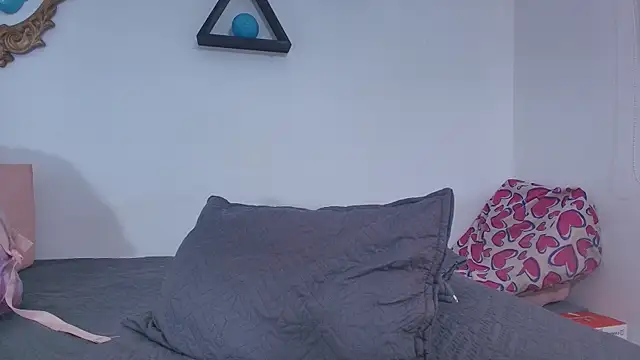 timkerbell  online show from 03/08/25, 07:31