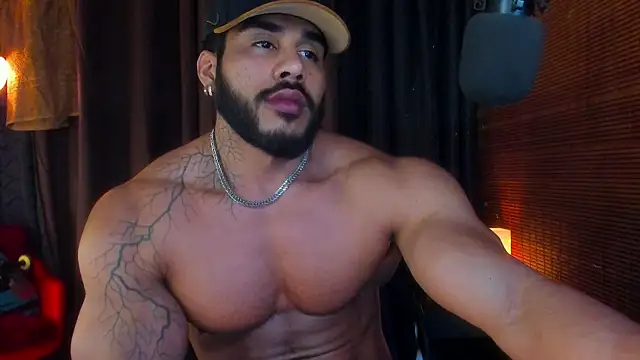 Snapshot of Artemis_Kazttman chatting on 03/14/25, 04:30 Artemis Kazttman online show from 03/14/25, 04:30