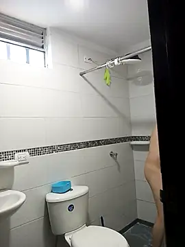 Javibell93 online show from 04/28/26, 05:18