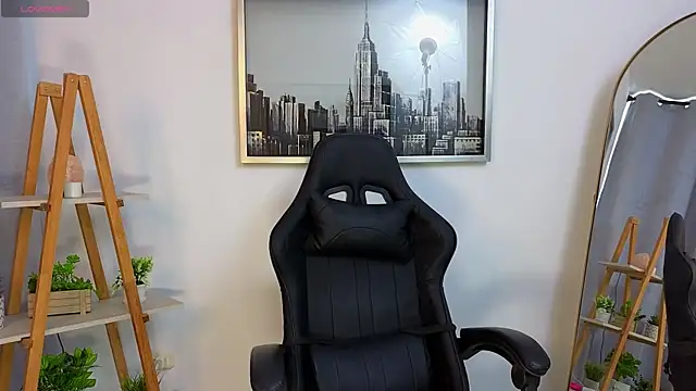 bella  adams online show from 10/09/25, 07:45