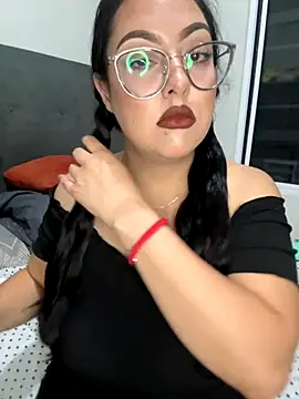 MileyGia online show from 09/09/25, 02:33