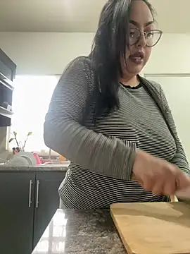 MileyGia online show from 01/12/26, 09:53