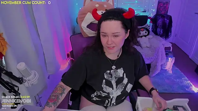 JennKenobi online show from 11/03/25, 03:24