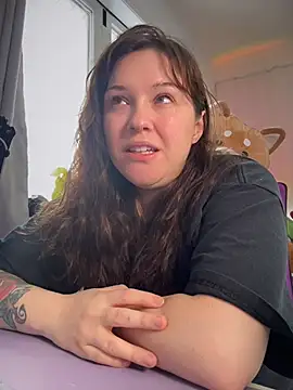 JennKenobi online show from 02/25/26, 02:59