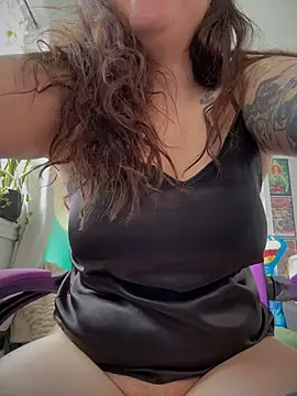 JennKenobi online show from 02/26/26, 03:44