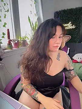 JennKenobi online show from 03/04/26, 03:40