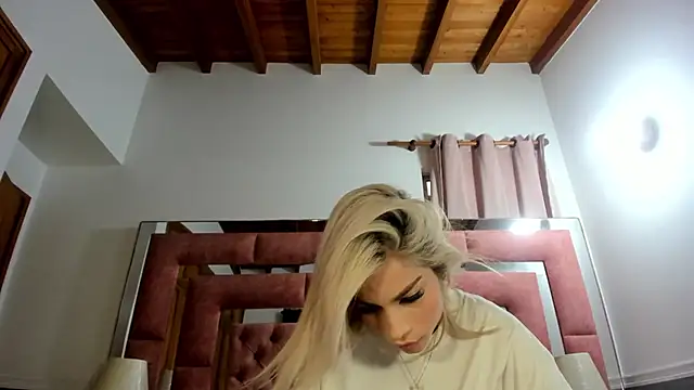 briana wonder69xxx online show from 02/16/26, 09:00