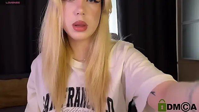 ariashaa online show from 03/26/26, 02:11