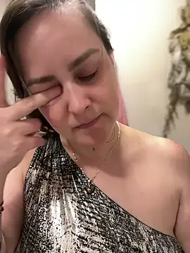 Snapshot of misslulipop chatting on 12/09/24, 07:06 misslulipop online show from 12/09/24, 07:06