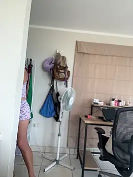 Snapshot of misslulipop chatting on 03/01/26, 02:41 misslulipop online show from 03/01/26, 02:41