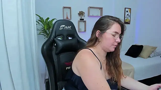 tamy shine87 online show from 12/14/24, 04:23