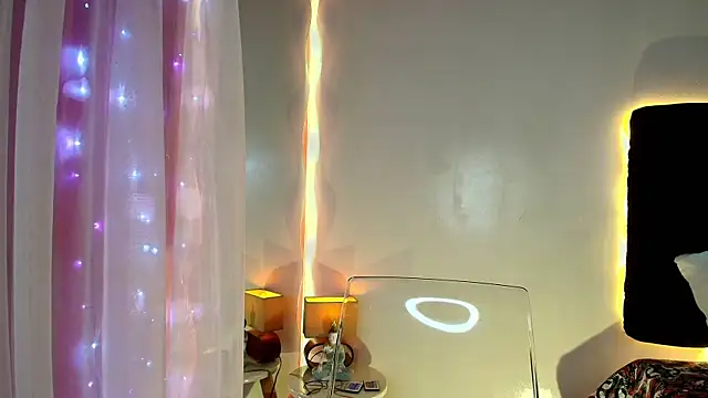 lorrayne  online show from 03/28/26, 12:16