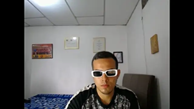 Oliver Wilding online show from 03/19/26, 02:04