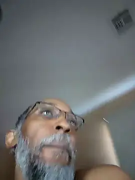 Snapshot of Lonelynudist59 chatting on 12/13/24, 07:32 Lonelynudist59 online show from 12/13/24, 07:32